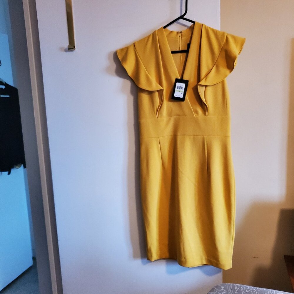 Dress in a mustard color